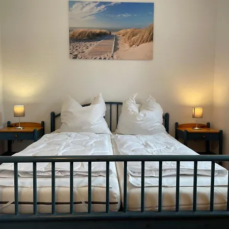 Strandhaus Am Kurpark Apartment *